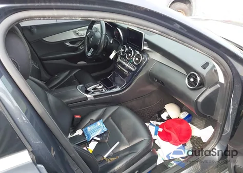 2015 Mercedes-Benz C 300 4Matic from USA, damaged, VIN 55SWF4KBXFU058351